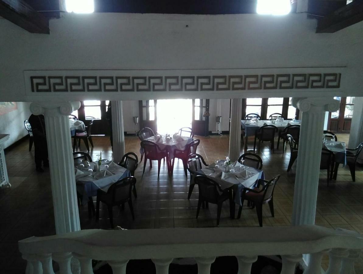 Hotel Restaurant Hellenique Appartements Kigali Exterior foto